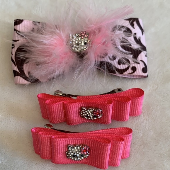 Hello Kitty Crystal Barrettes - Picture 5 of 6